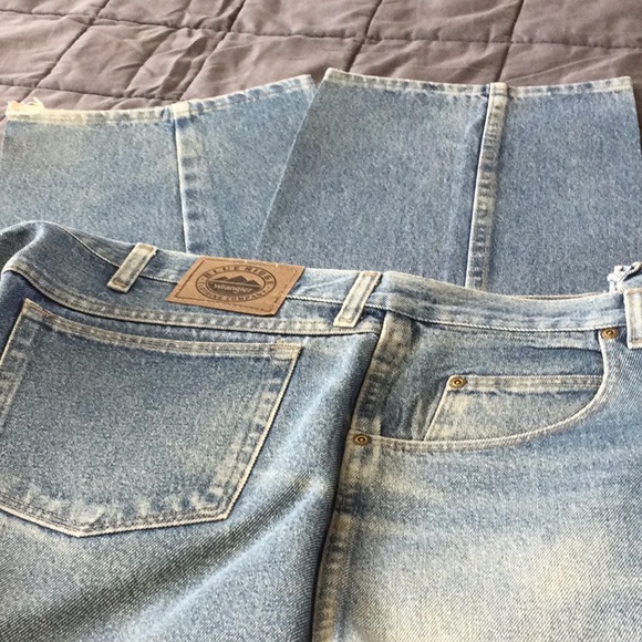 Blue Ridge Clothing Company by Wranglers - Picture 4 of 13